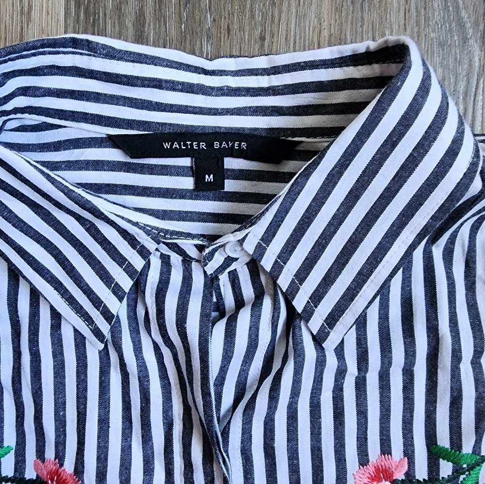 WALTER BAKER EMBROIDERED TOP - Picture 6 of 10
